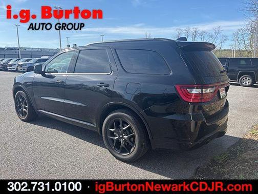 DB Black Crystal Clearcoat 2026 Dodge Durango GT HEMI V8