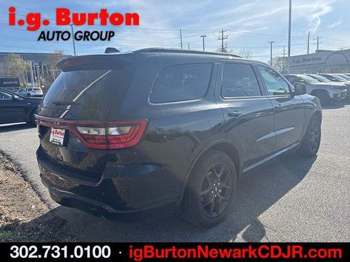 DB Black Crystal Clearcoat 2026 Dodge Durango GT HEMI V8