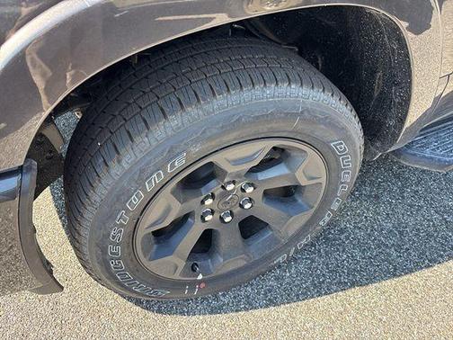 Granite Crystal Clearcoat Metallic 2026 RAM 1500 Big Horn/Lone Star