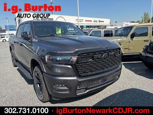 Granite Crystal Clearcoat Metallic 2026 RAM 1500 Big Horn/Lone Star