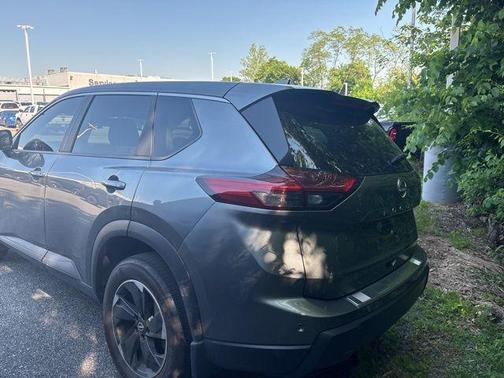 Gun Metallic 2025 Nissan Rogue SV