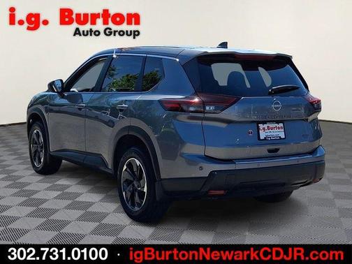 Gun Metallic 2025 Nissan Rogue SV