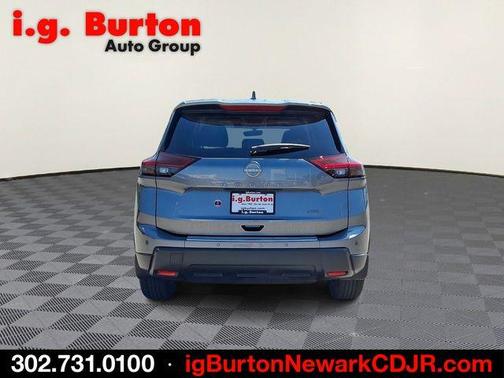 Gun Metallic 2025 Nissan Rogue SV
