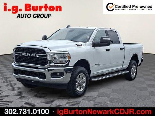 Bright White Clearcoat 2024 RAM 2500 Big Horn