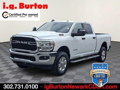 Bright White Clearcoat 2024 RAM 2500 Big Horn
