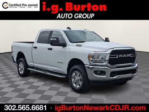 Bright White Clearcoat 2024 RAM 2500 Big Horn
