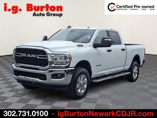 Bright White Clearcoat 2024 RAM 2500 Big Horn