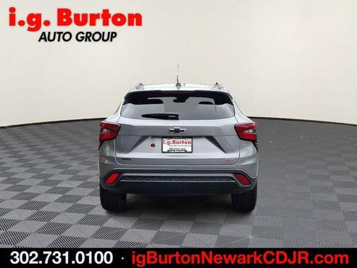 Sterling Gray Metallic 2025 Chevrolet Trax 2RS