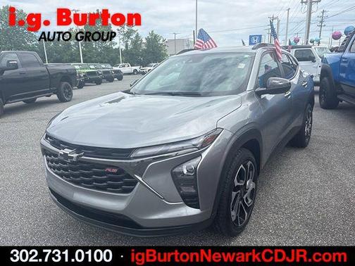 Sterling Gray Metallic 2025 Chevrolet Trax 2RS
