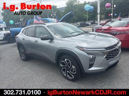 Sterling Gray Metallic 2025 Chevrolet Trax 2RS