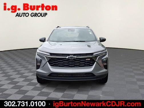 Sterling Gray Metallic 2025 Chevrolet Trax 2RS