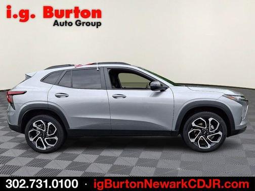Sterling Gray Metallic 2025 Chevrolet Trax 2RS