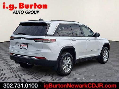 2026 Jeep Grand Cherokee Laredo