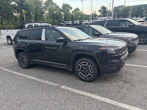 Diamond Black 2026 Jeep Cherokee LAREDO/LIMITED