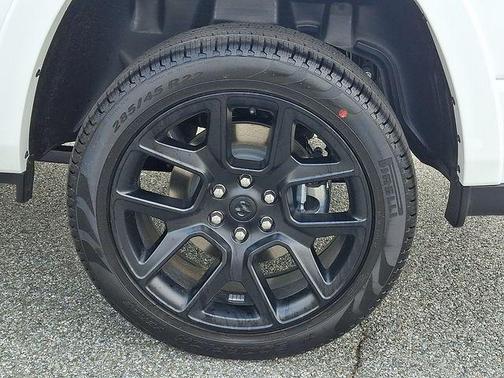 Bright White Clearcoat 2026 RAM 1500 Laramie