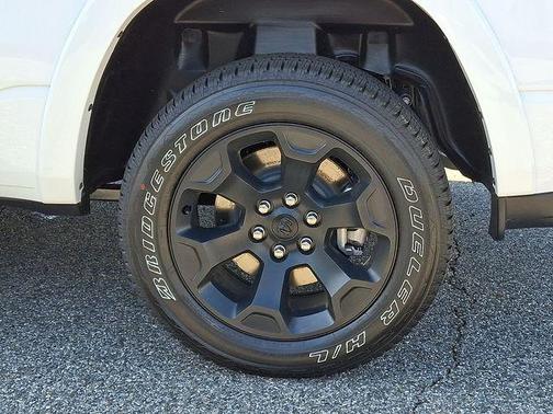 Bright White Clearcoat 2026 RAM 1500 Big Horn/Lone Star
