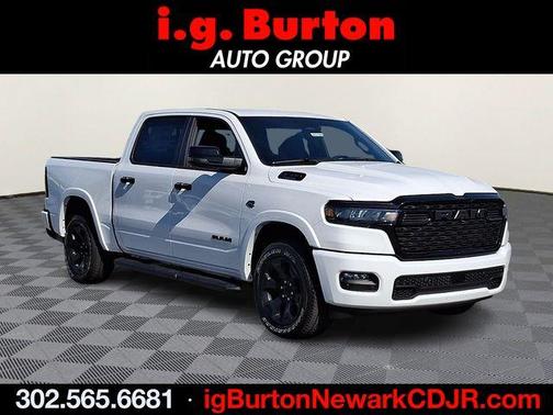Bright White Clearcoat 2026 RAM 1500 Big Horn/Lone Star