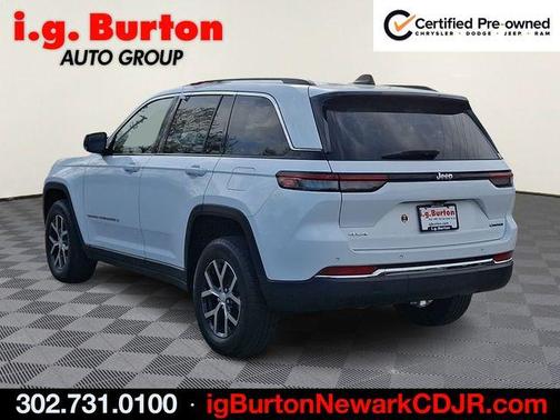 Bright White Clearcoat 2023 Jeep Grand Cherokee Limited