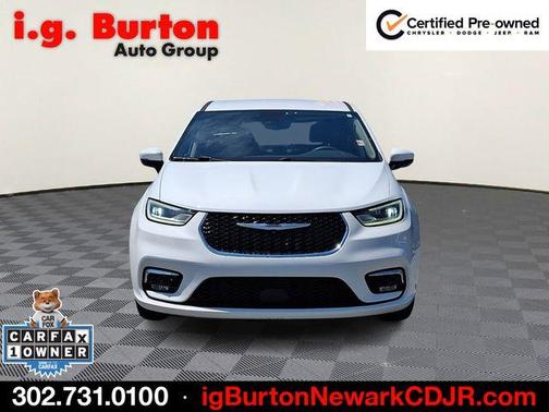 Bright White Clearcoat 2023 Chrysler Pacifica Touring-L