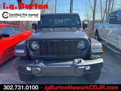 Granite Crystal Clearcoat Metallic 2025 Jeep Gladiator Sport