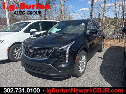 Stellar Black Metallic 2023 Cadillac XT4 Luxury