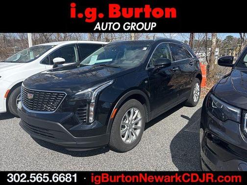 Stellar Black Metallic 2023 Cadillac XT4 Luxury
