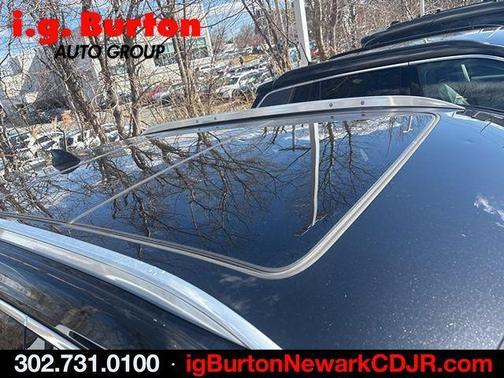 Stellar Black Metallic 2023 Cadillac XT4 Luxury