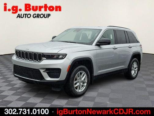 Silver Zynith 2026 Jeep Grand Cherokee Laredo