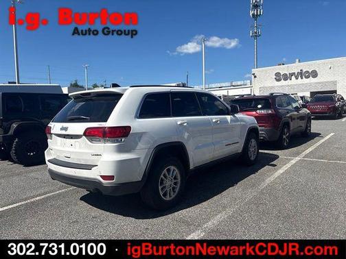 Bright White Clearcoat 2020 Jeep Grand Cherokee Laredo