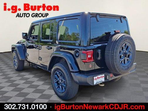 Black Clearcoat 2026 Jeep Wrangler Sport