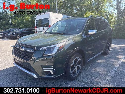 Cascade Green Silica 2023 Subaru Forester Touring