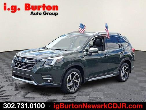 Cascade Green Silica 2023 Subaru Forester Touring