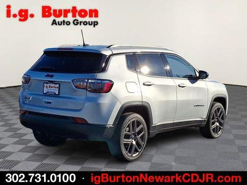 Silver Zynith 2026 Jeep Compass Latitude