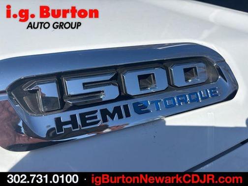 Bright White Clearcoat 2022 RAM 1500 Big Horn