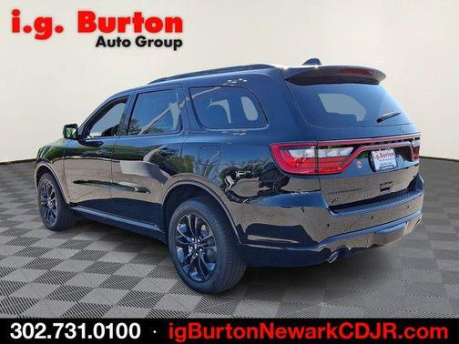 DB Black Crystal Clearcoat 2026 Dodge Durango GT