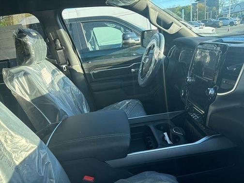 Diamond Black 2026 RAM 1500 Big Horn/Lone Star