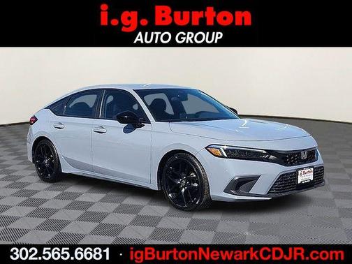 White 2022 Honda Civic Sport