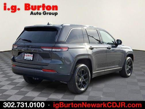 PAS 2026 Jeep Grand Cherokee Laredo