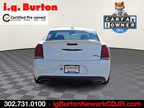 Bright White Clearcoat 2023 Chrysler 300 S
