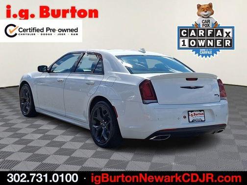 Bright White Clearcoat 2023 Chrysler 300 S