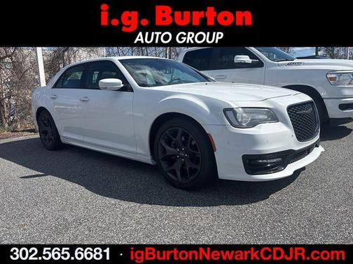 Bright White Clearcoat 2023 Chrysler 300 S
