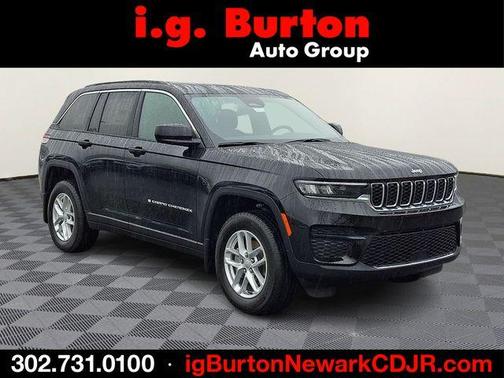 Diamond Black 2026 Jeep Grand Cherokee Laredo