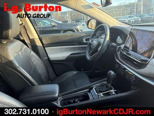 Diamond Black 2022 Jeep Compass Latitude Lux