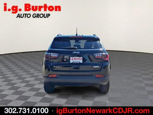 Diamond Black 2022 Jeep Compass Latitude Lux