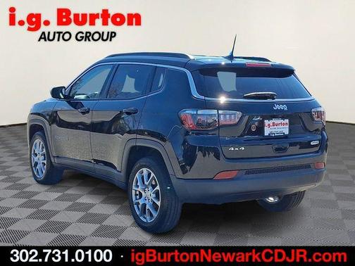 Diamond Black 2022 Jeep Compass Latitude Lux