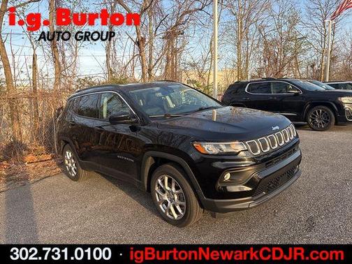 Diamond Black 2022 Jeep Compass Latitude Lux
