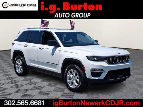 Bright White Clearcoat 2024 Jeep Grand Cherokee Limited