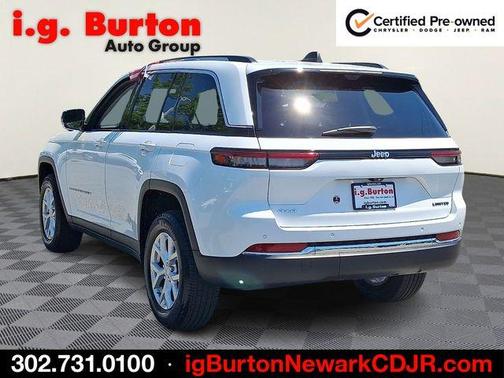 Bright White Clearcoat 2024 Jeep Grand Cherokee Limited