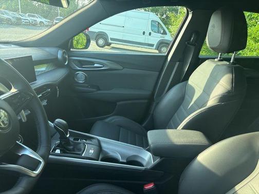Verde 2024 Alfa Romeo Tonale Veloce