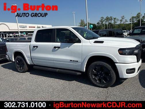 Bright White Clearcoat 2026 RAM 1500 Big Horn/Lone Star
